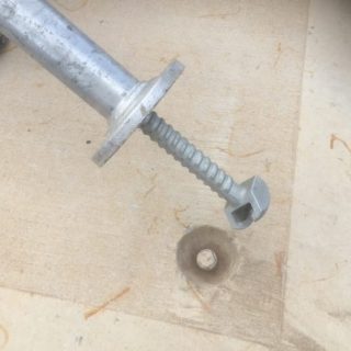 Non-Drill Clutch